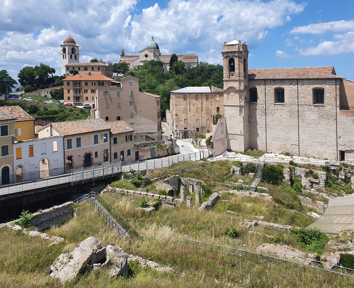 ancona-town4.jpg