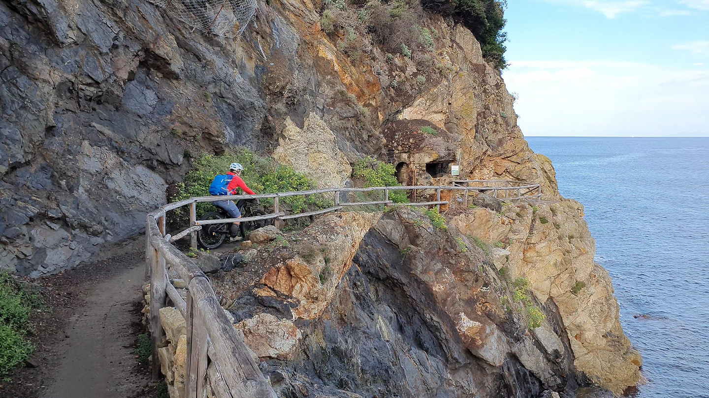 biodola-trail2.jpg