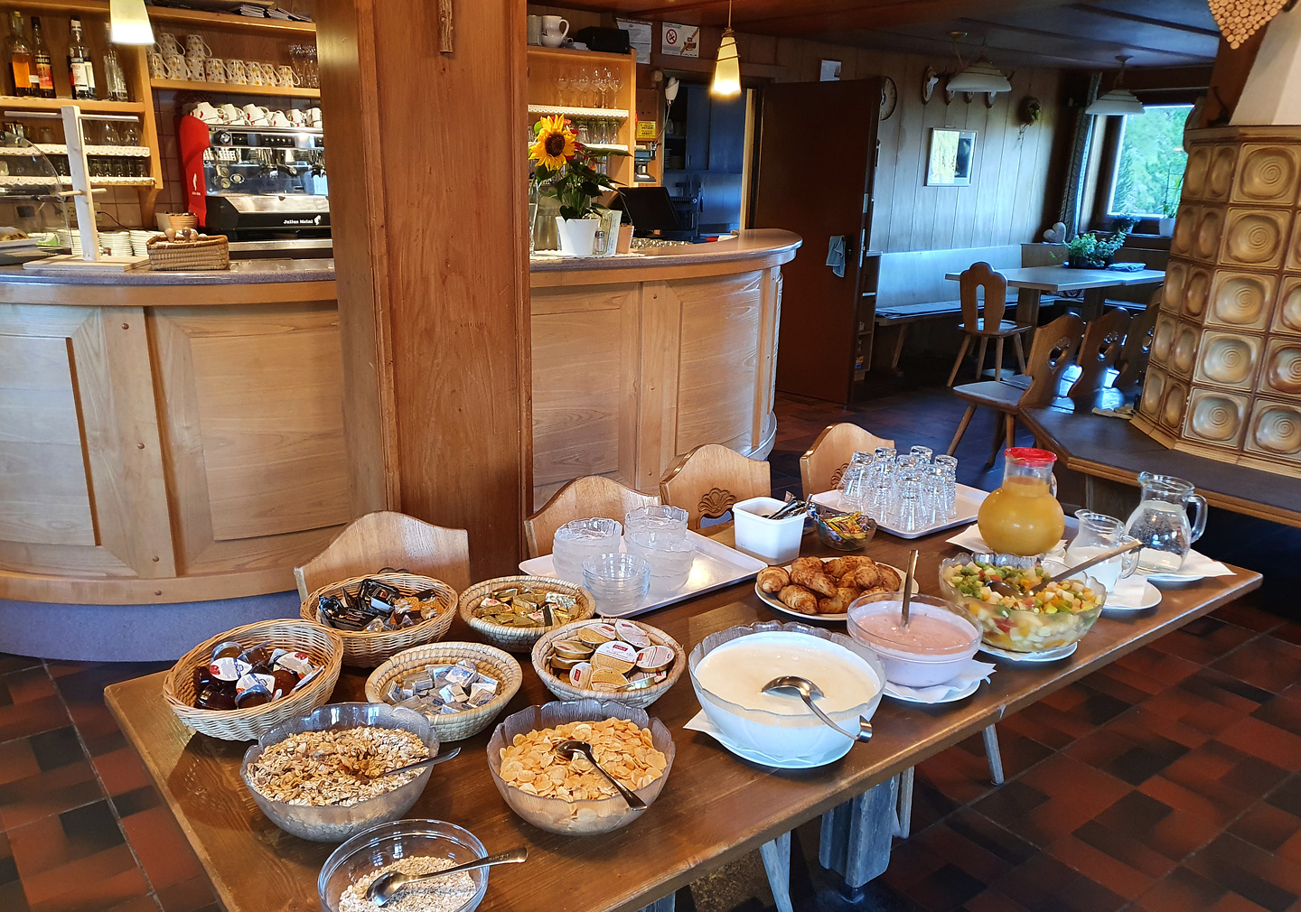duerrenstein-breakfast.jpg