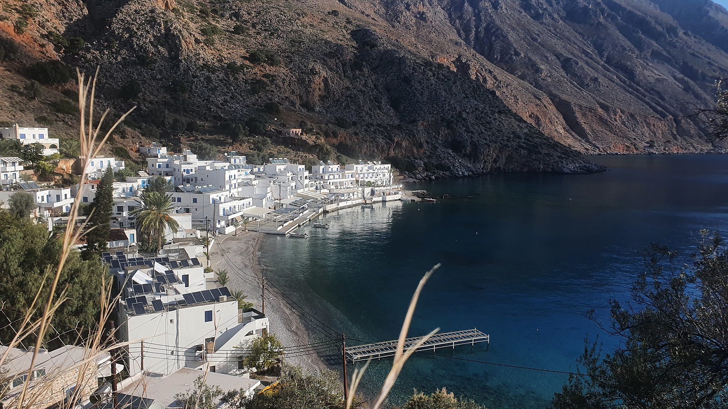 loutro-town.jpg