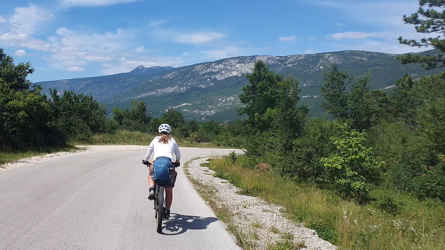 ucka-road1.jpg