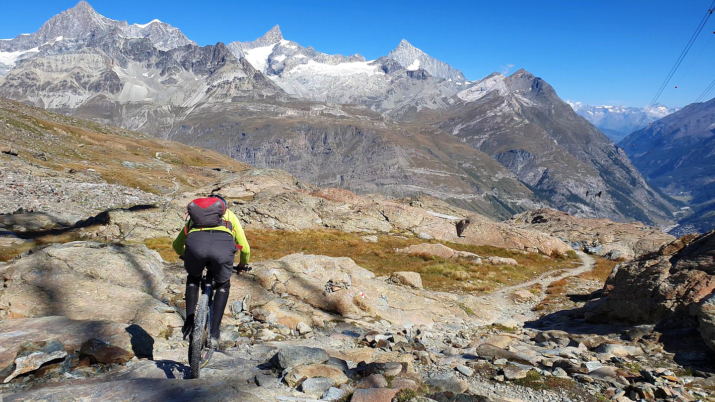 zermatt-glaciertrail1.jpg