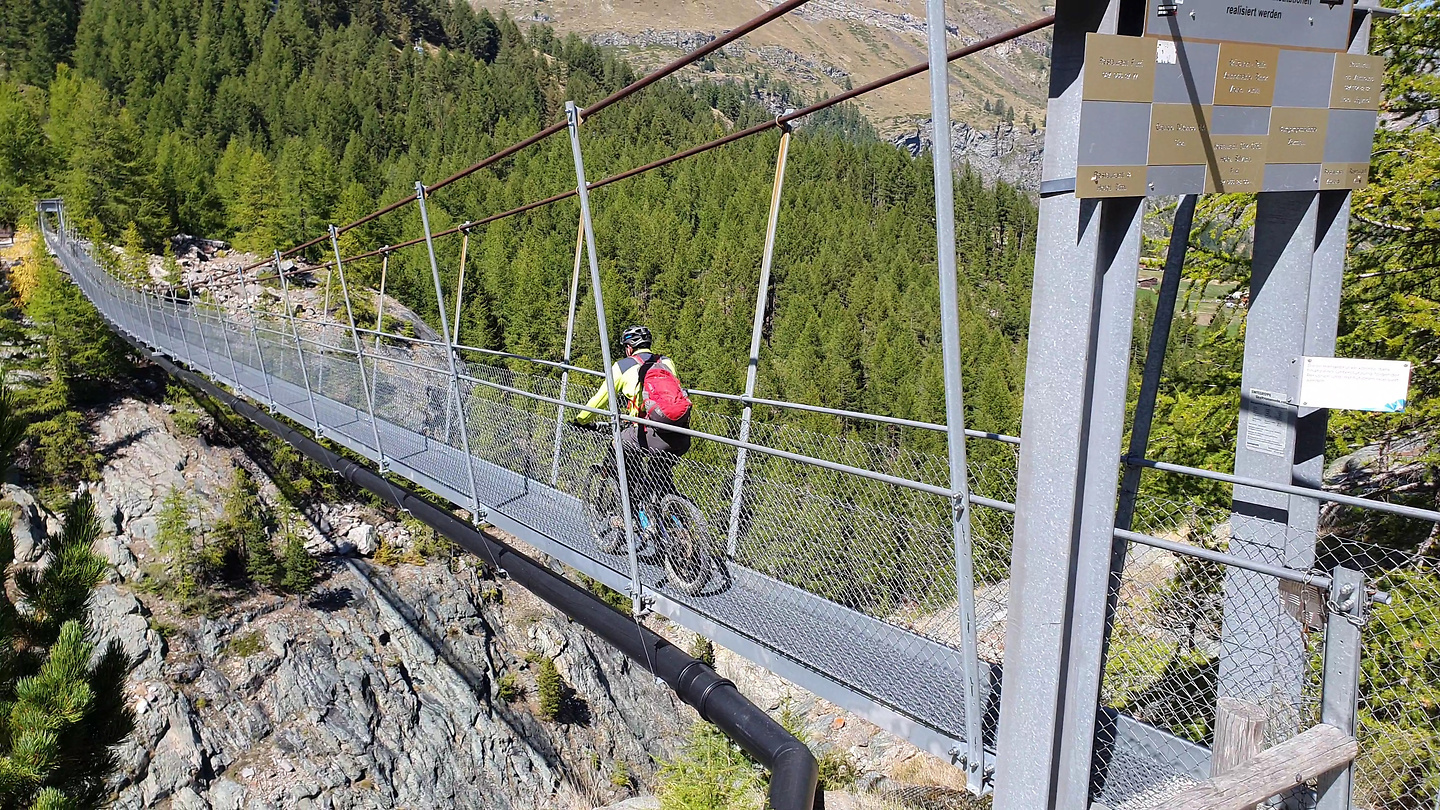 zermatt-swingbridge1.jpg