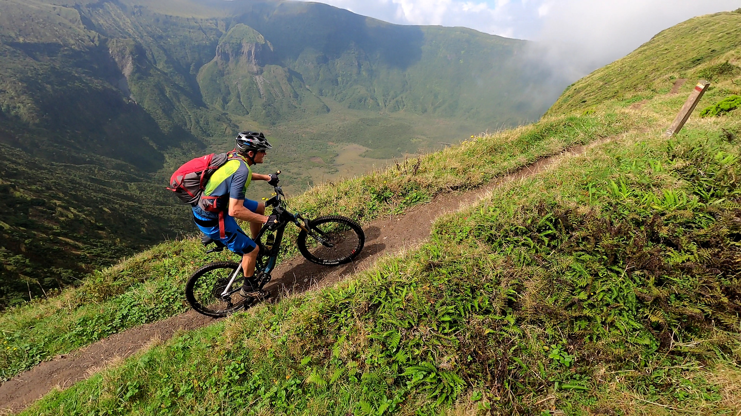 faial-caldeiratrail5.jpg