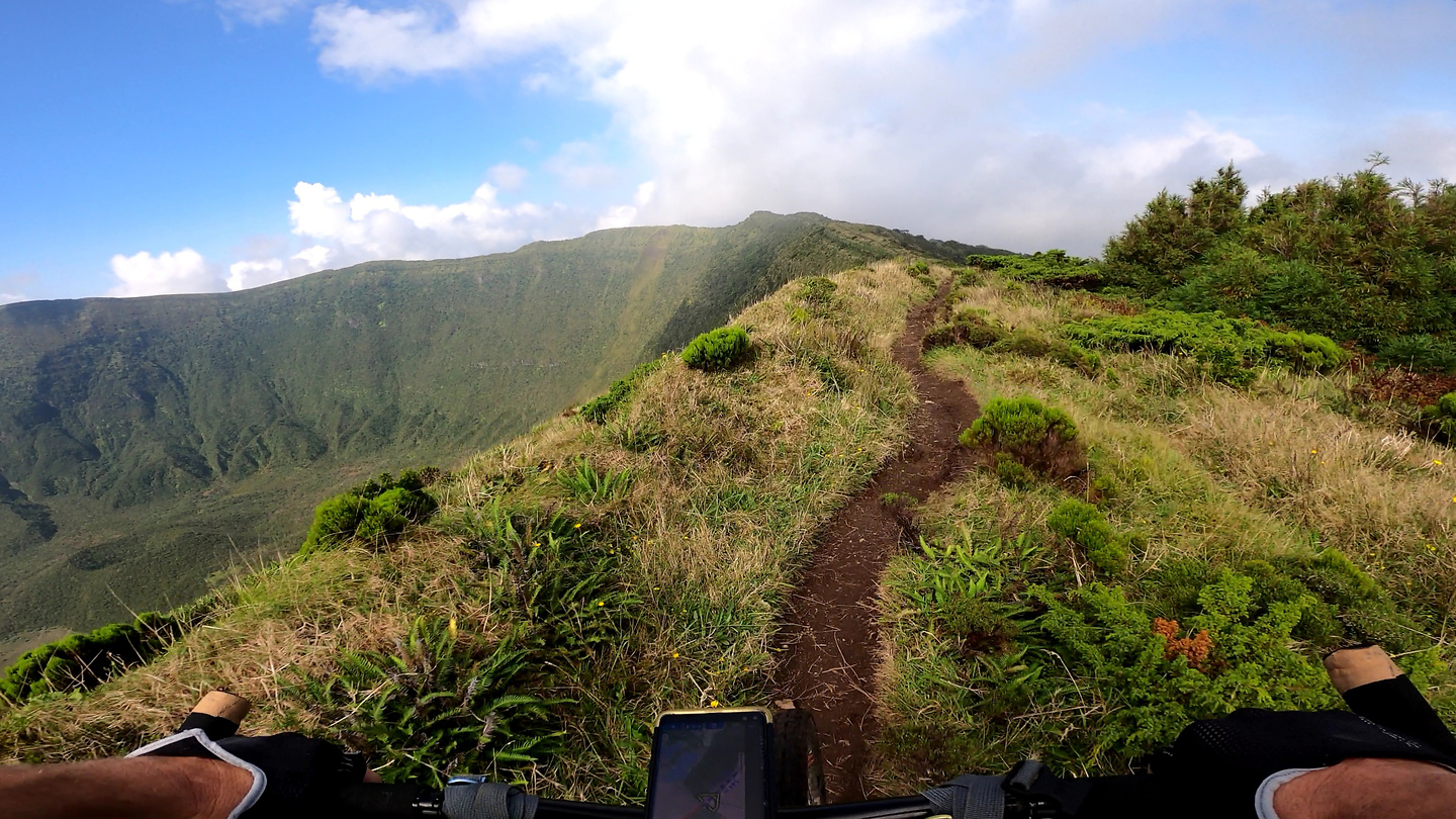 faial-caldeiratrail7.jpg