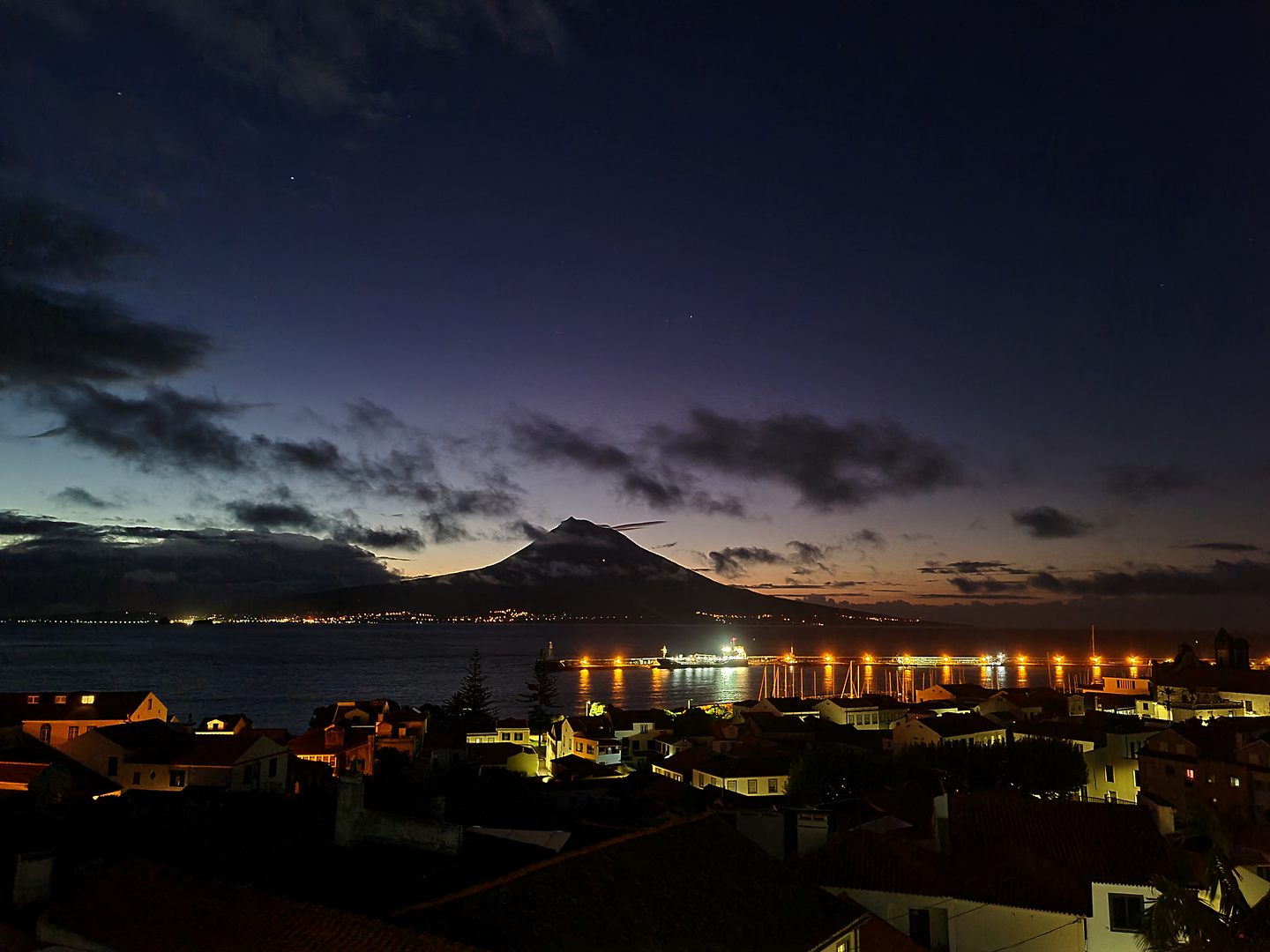 horta-sunrise1.jpg