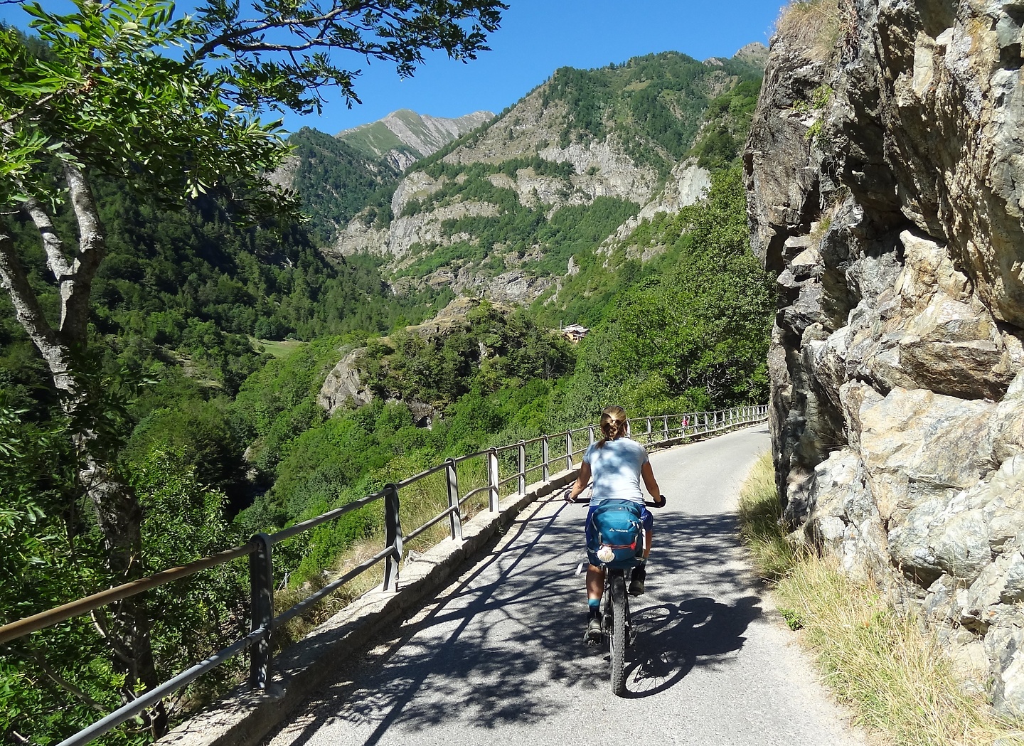 bobbio-uphill1.jpg