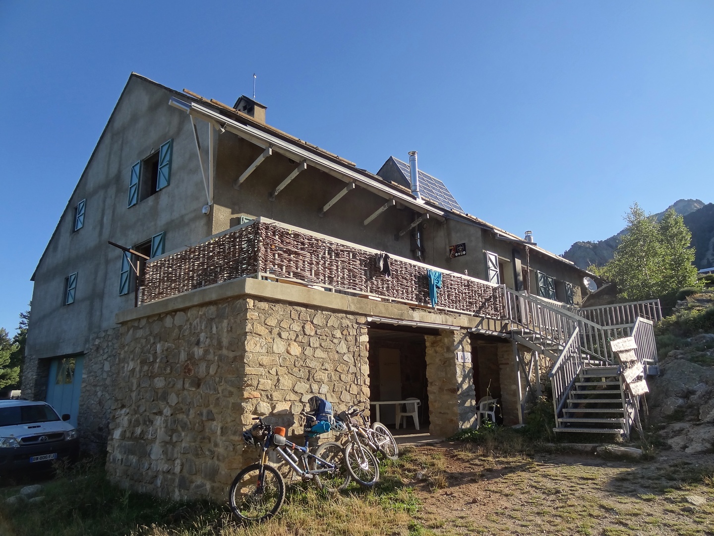 canigou-refuge.jpg