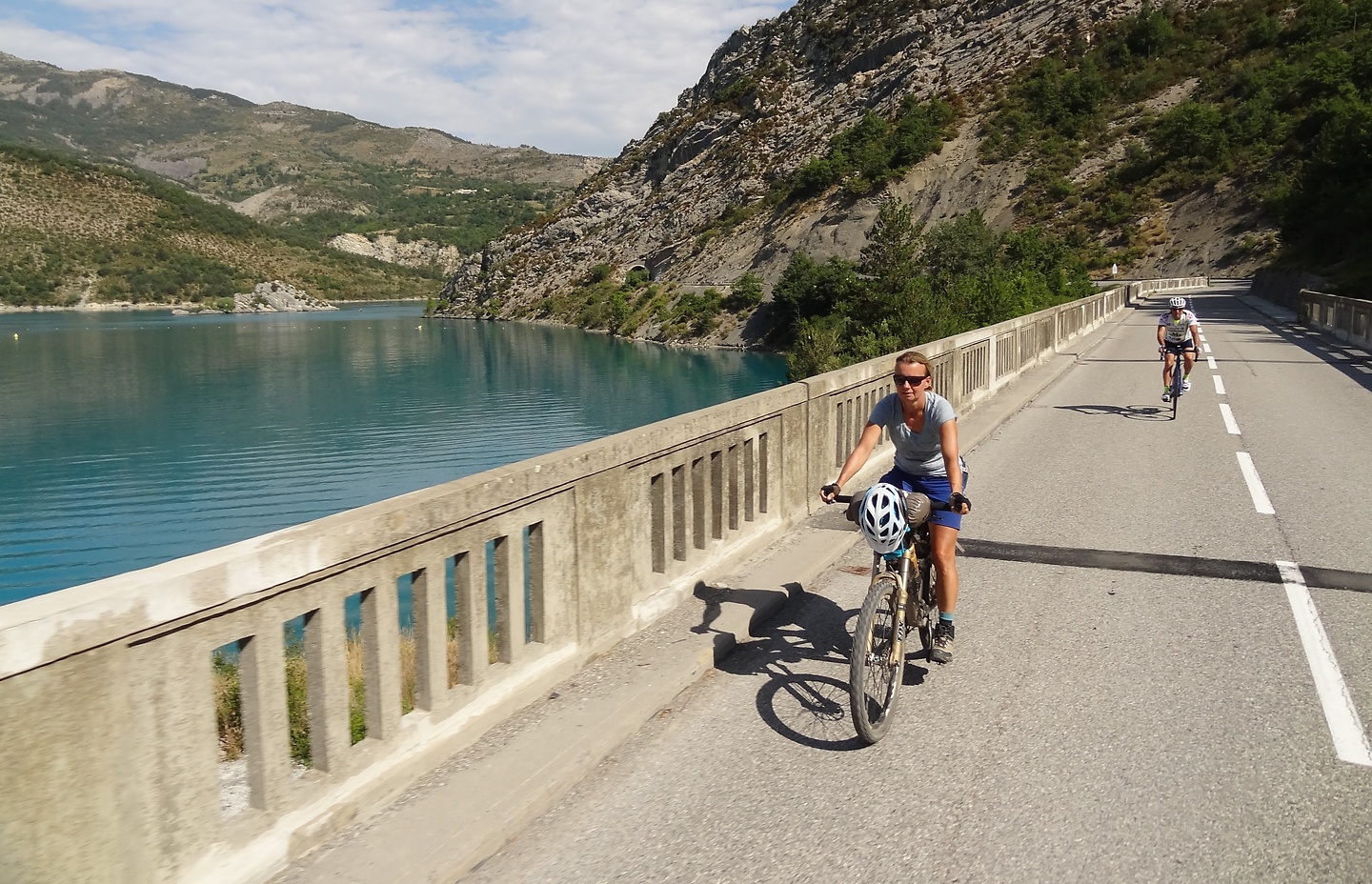 castellane-lake3.jpg