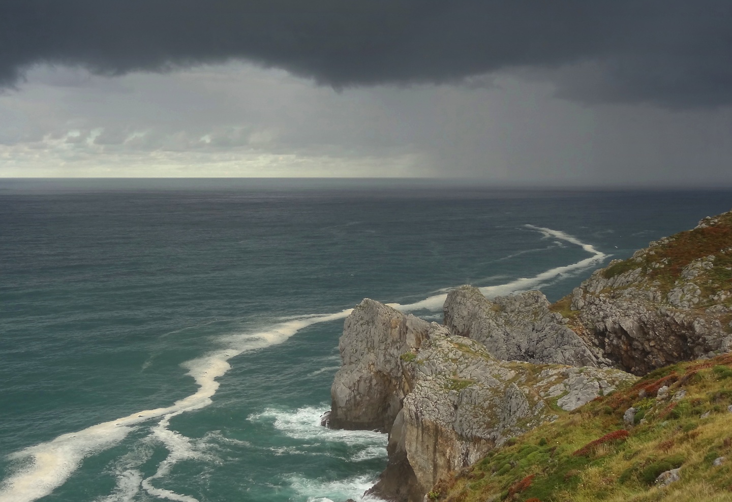 dragonstone-coast.jpg