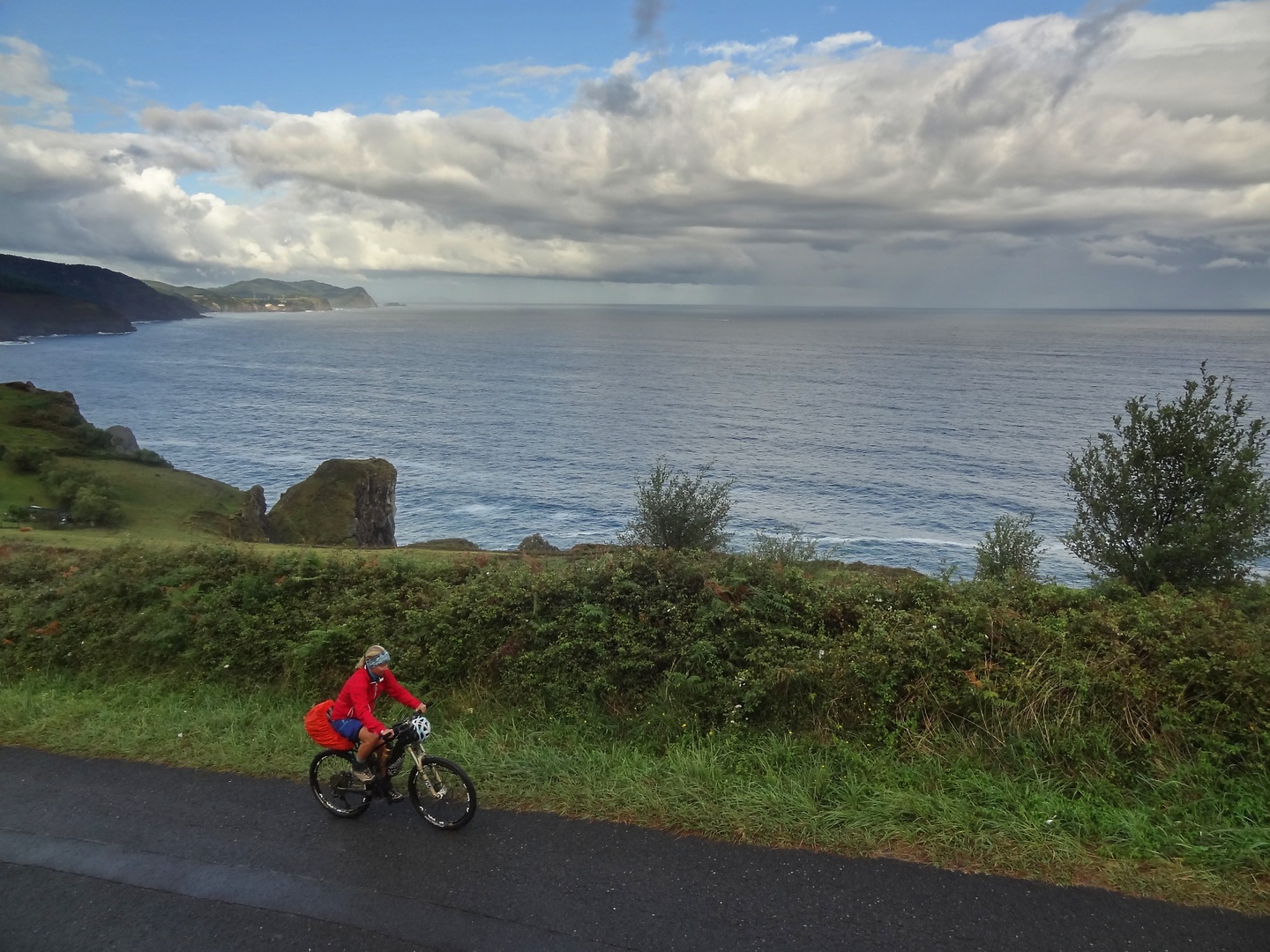 dragonstone-uphill.jpg