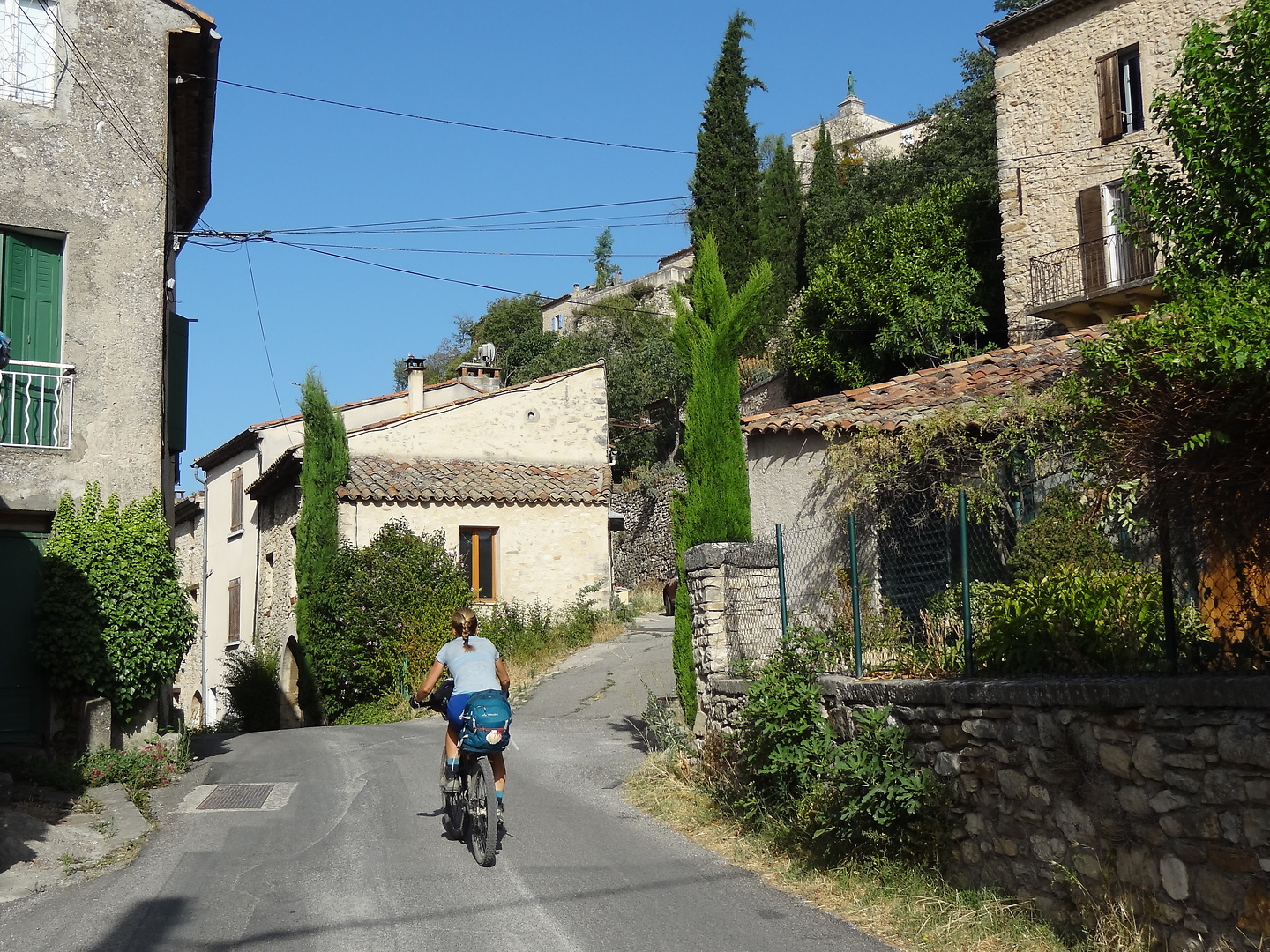 luberon-road2.jpg