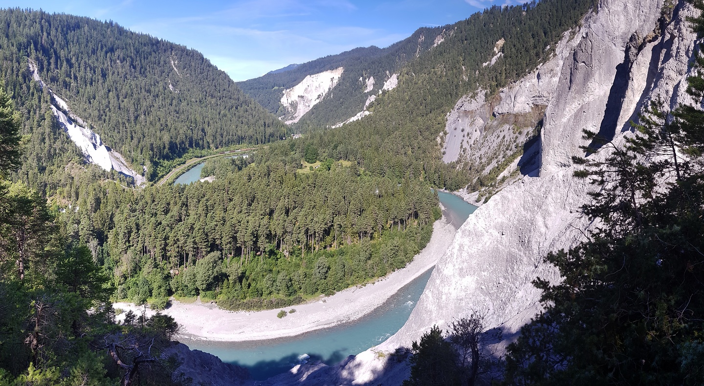 rhein-gorge1.jpg