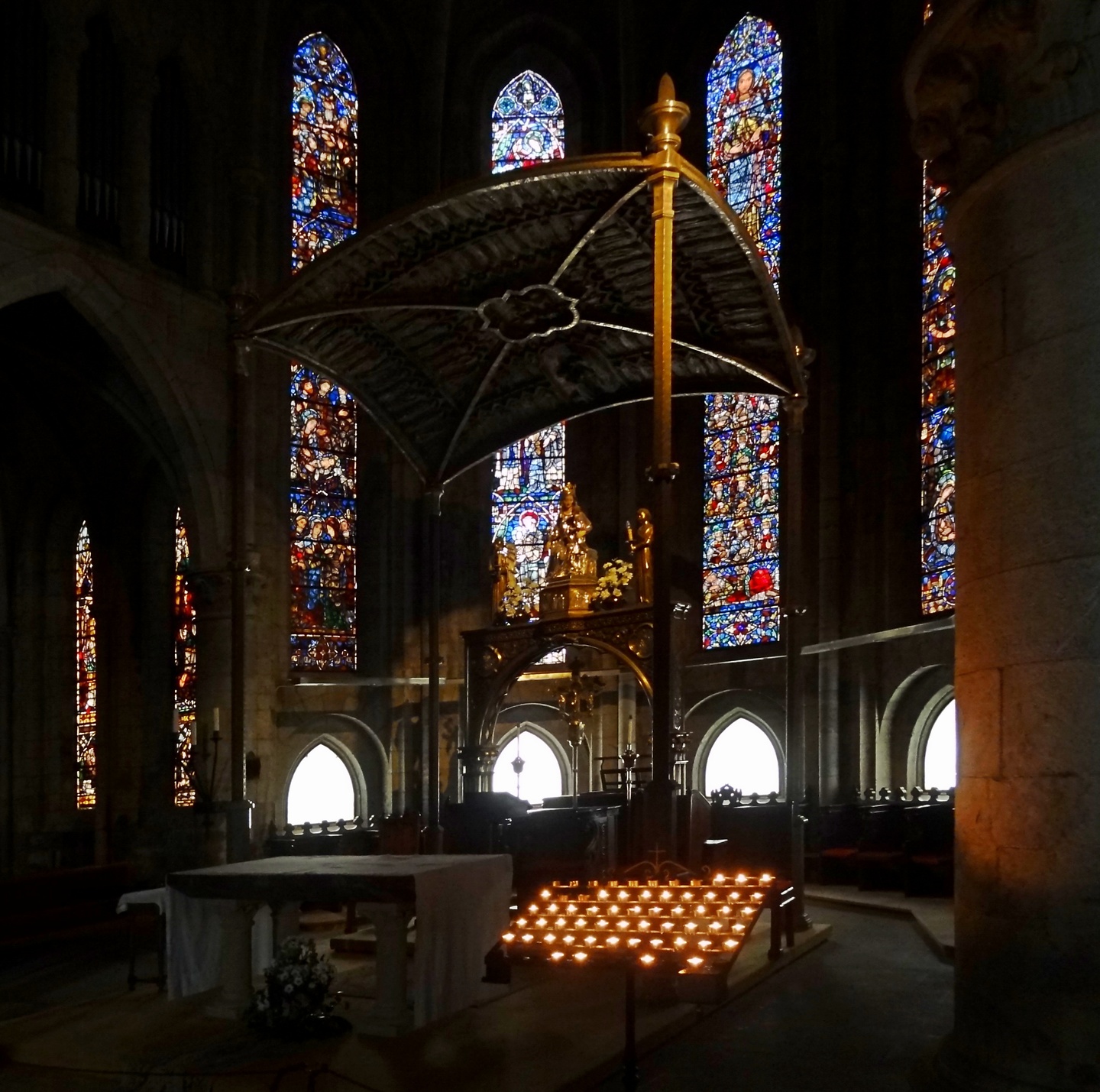 roncesvalles-church1.jpg