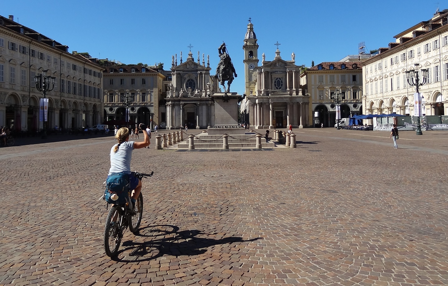 turin-plaza1.jpg