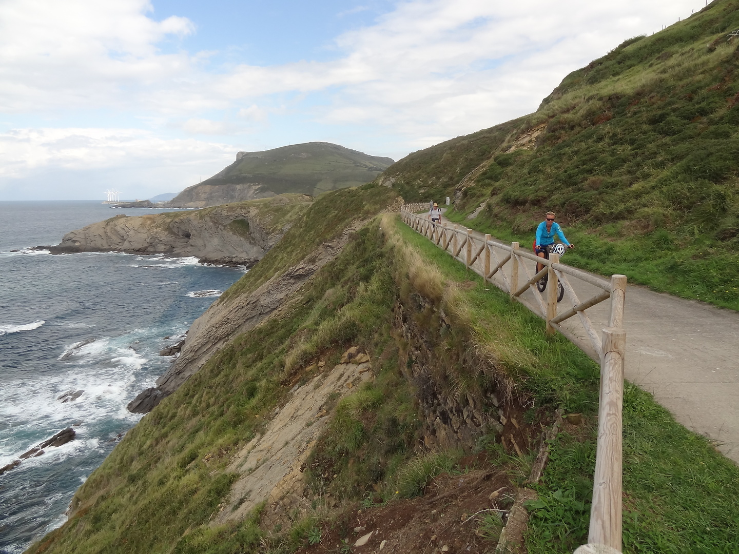 urdiales-path3.jpg