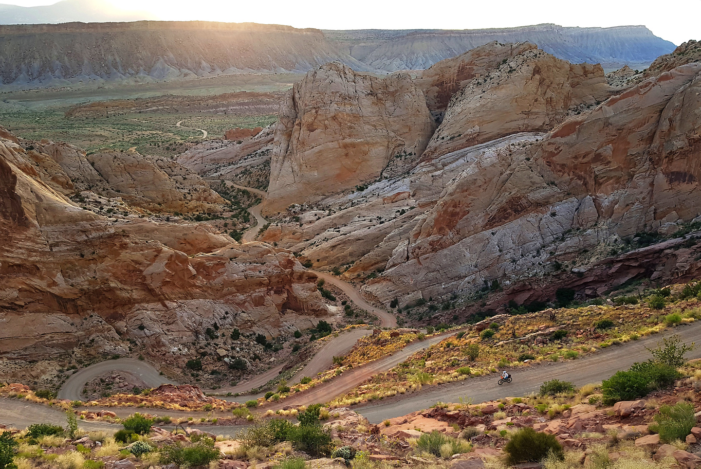 capitolreef-switchbacks1.jpg