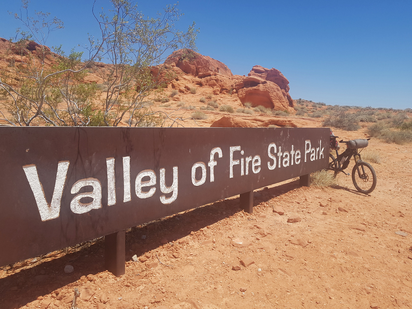 valleyoffire-parksign.jpg