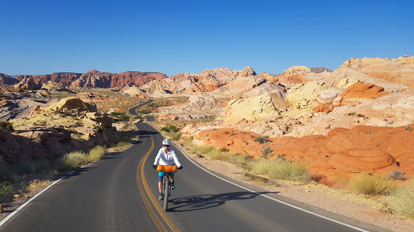 valleyoffire-road5.jpg