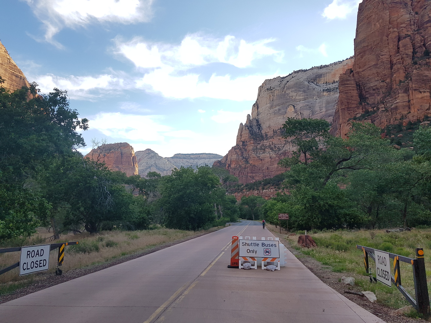 zion-road3.jpg