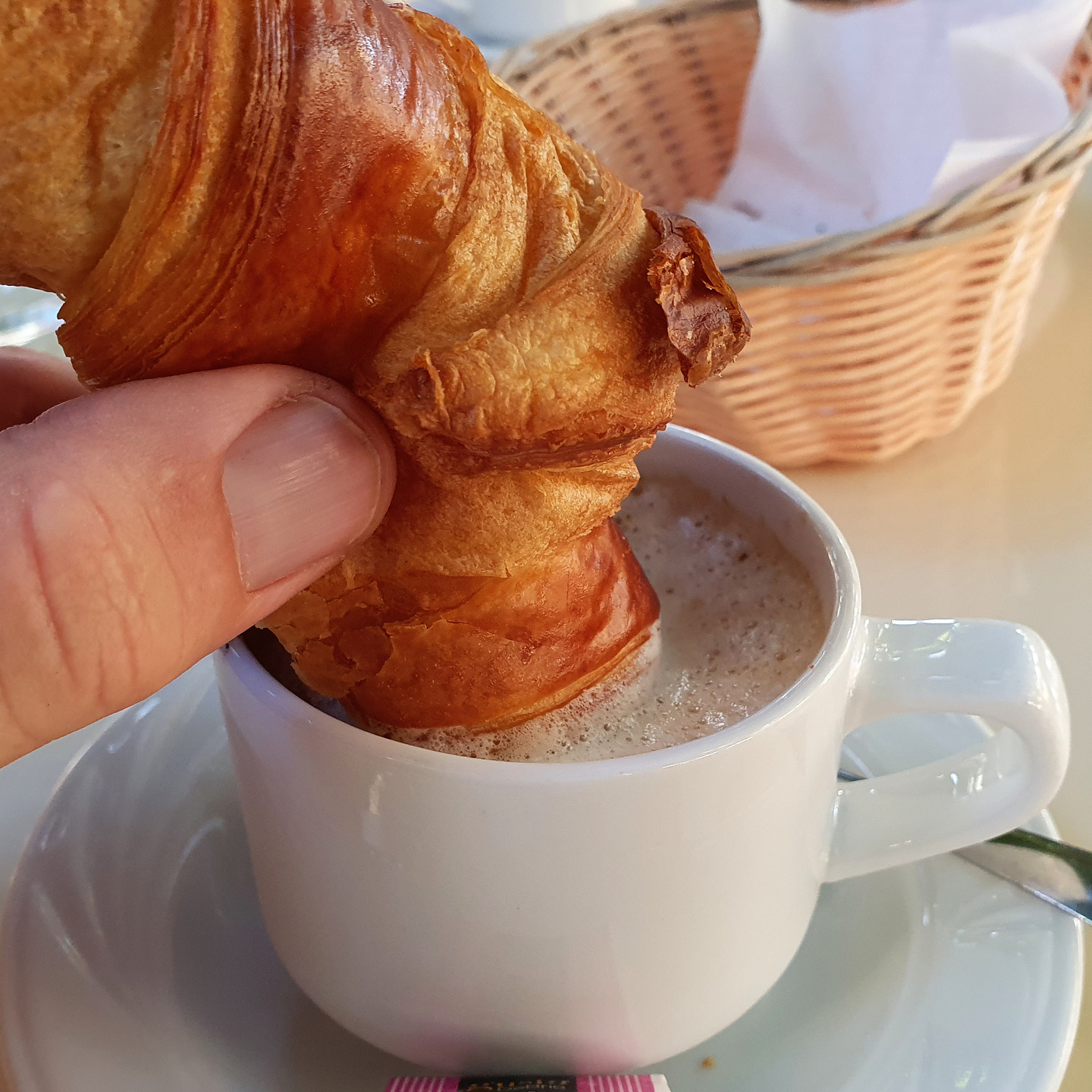 algajola-croissant.jpg