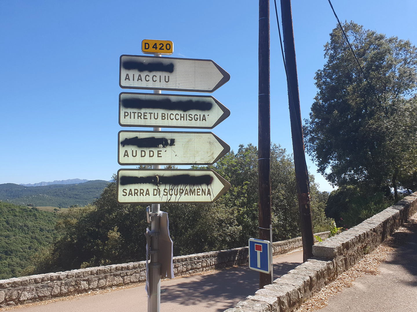 aullene-road1.jpg