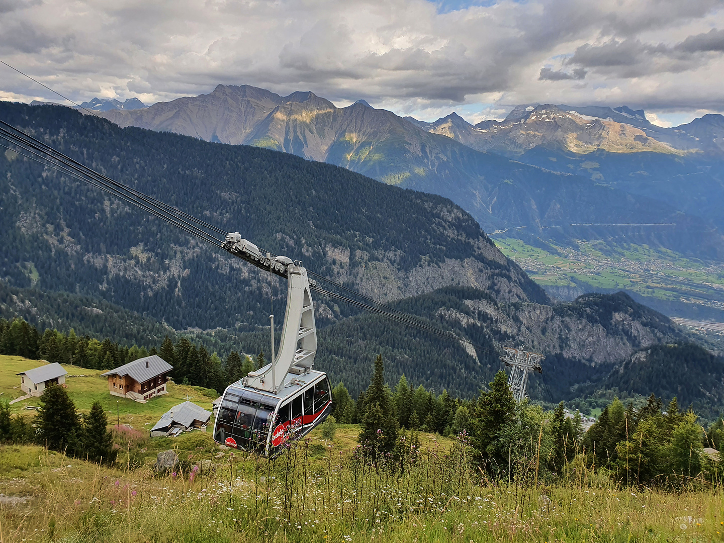 belalp-gondola.jpg