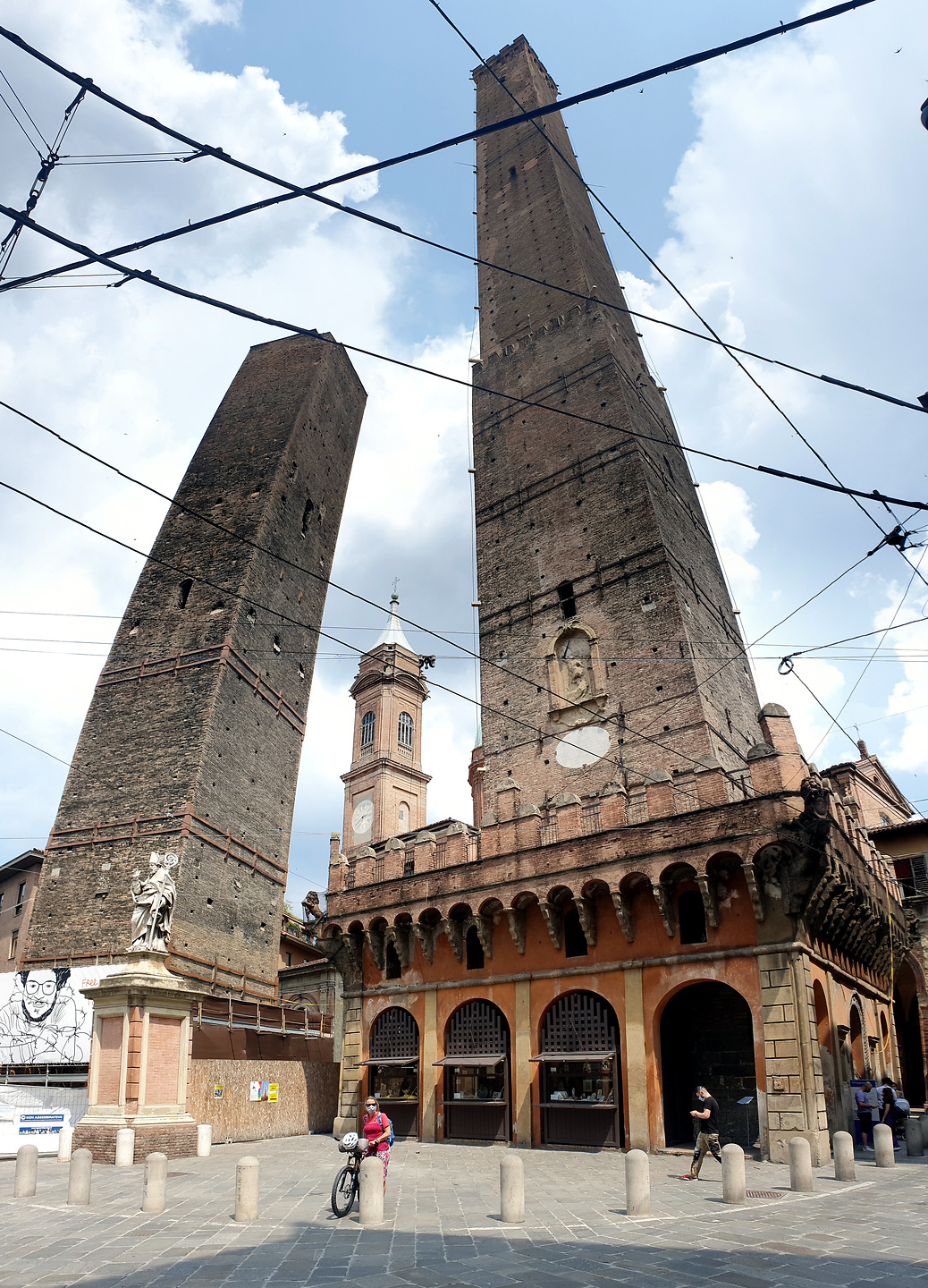 bologna-twintowers.jpg