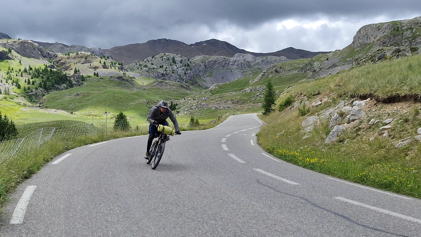 bonette-downhill2.jpg