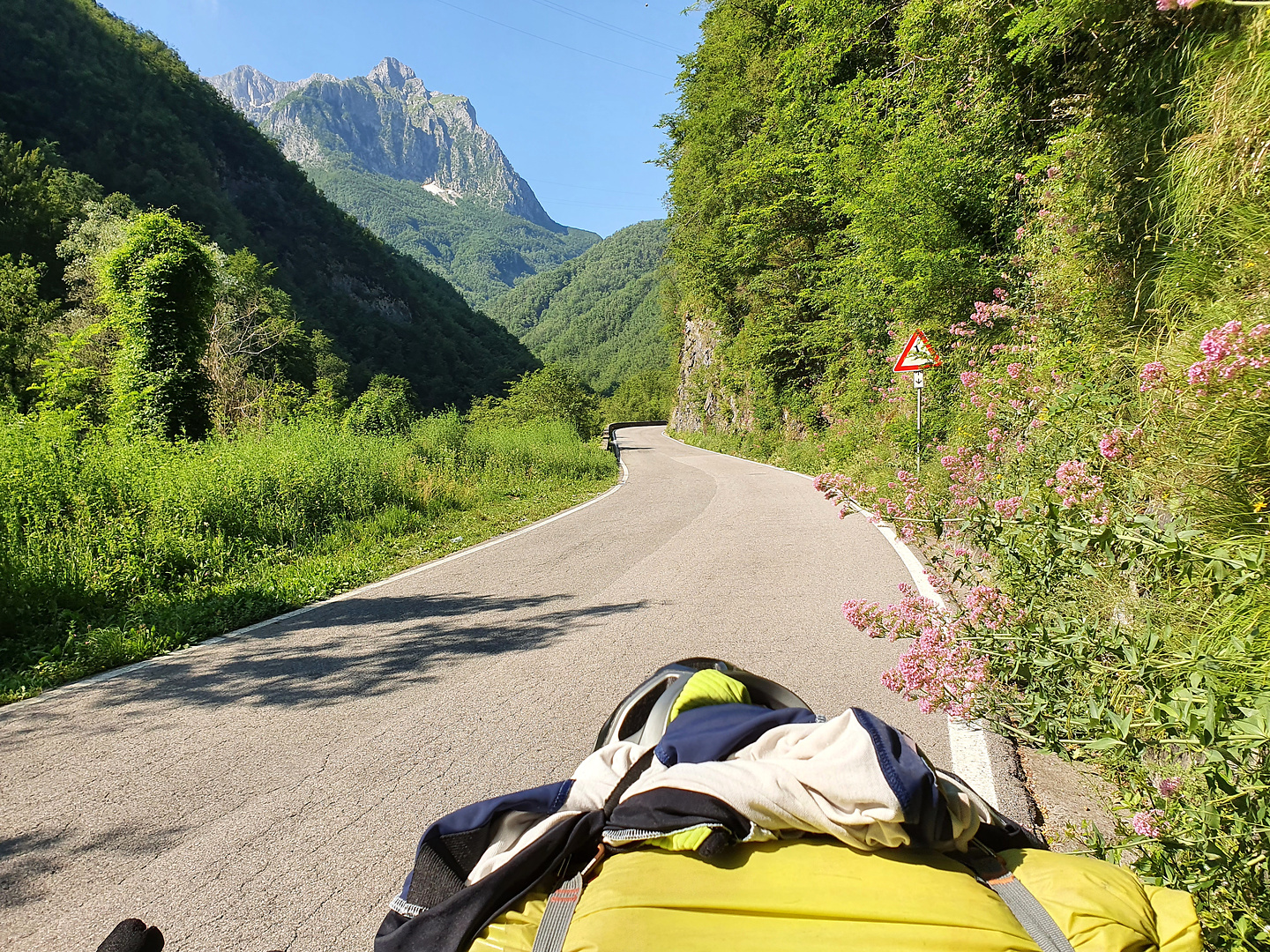 isola-road2.jpg