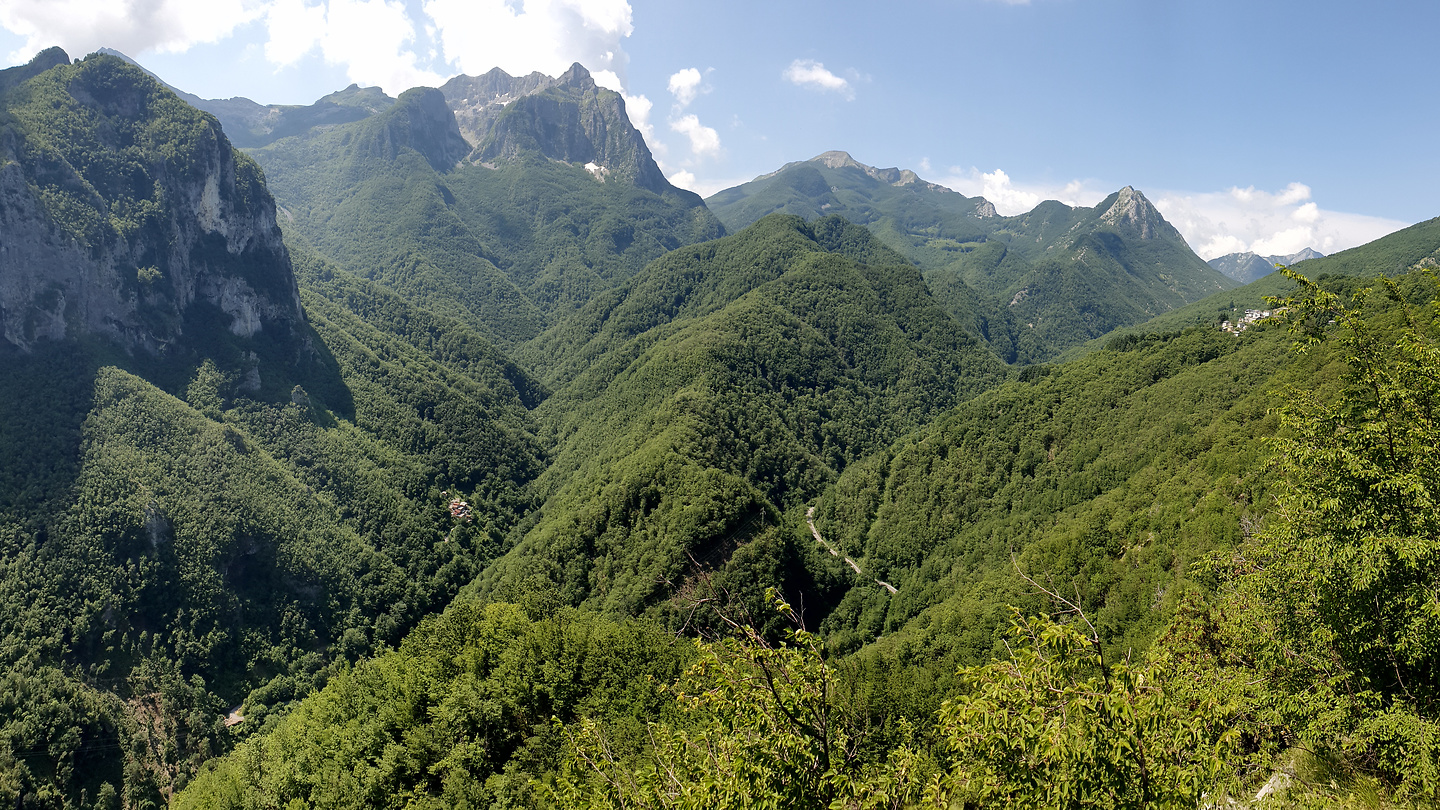 isola-valley.jpg