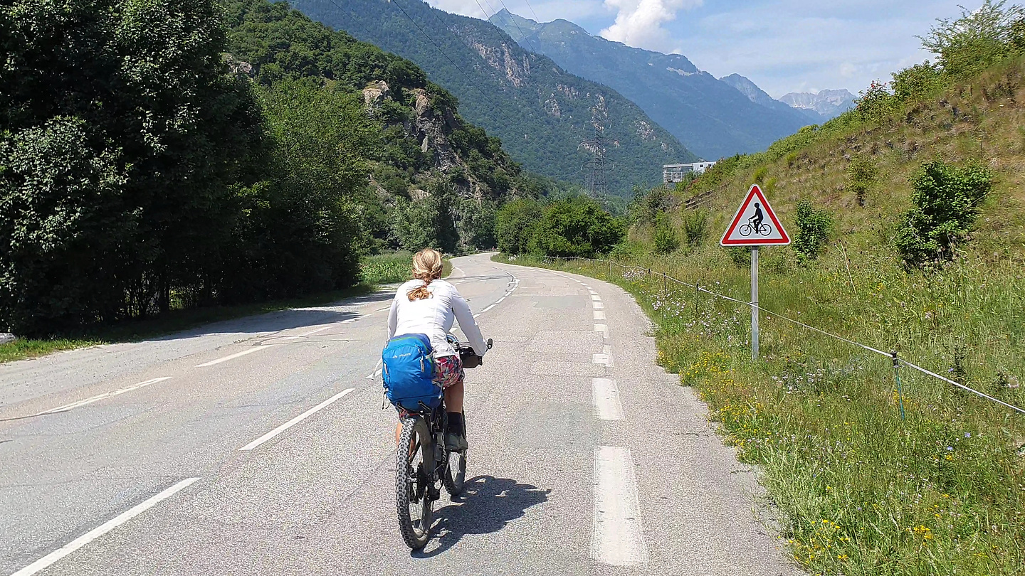 maurienne-road3.jpg