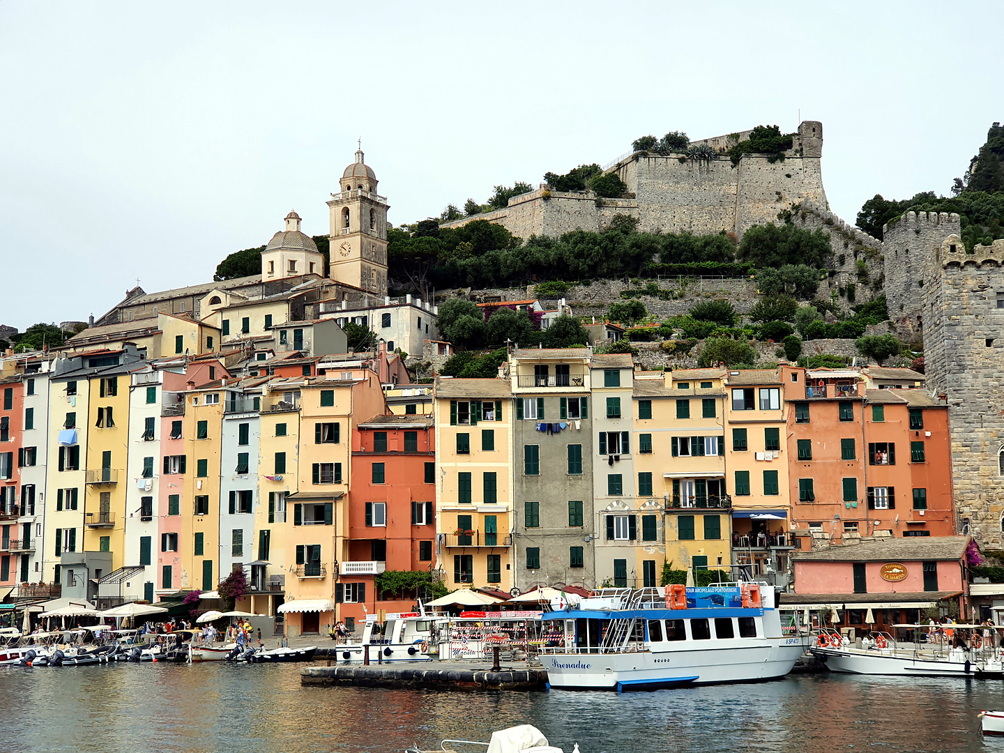 portovenere-town.jpg