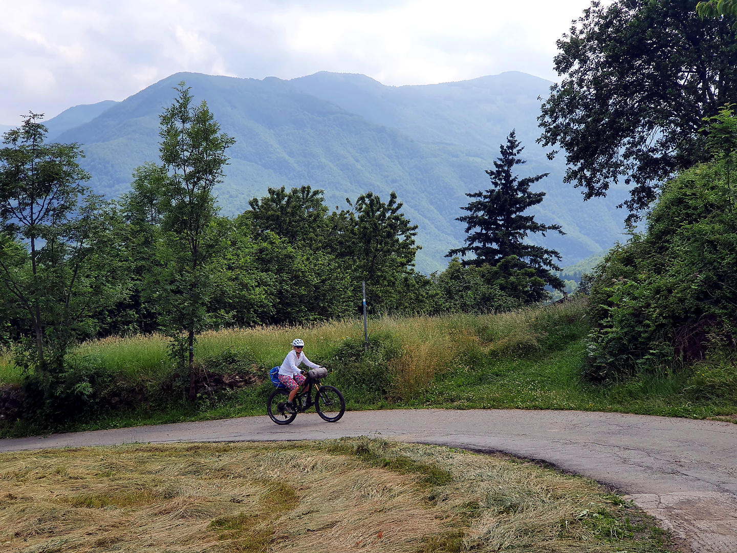 sestola-uphill.jpg