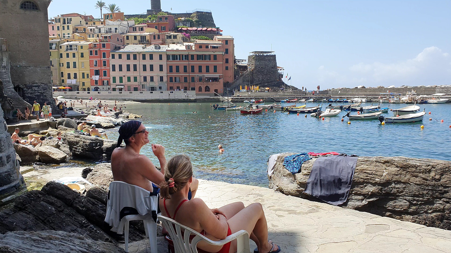 vernazza-town8.jpg