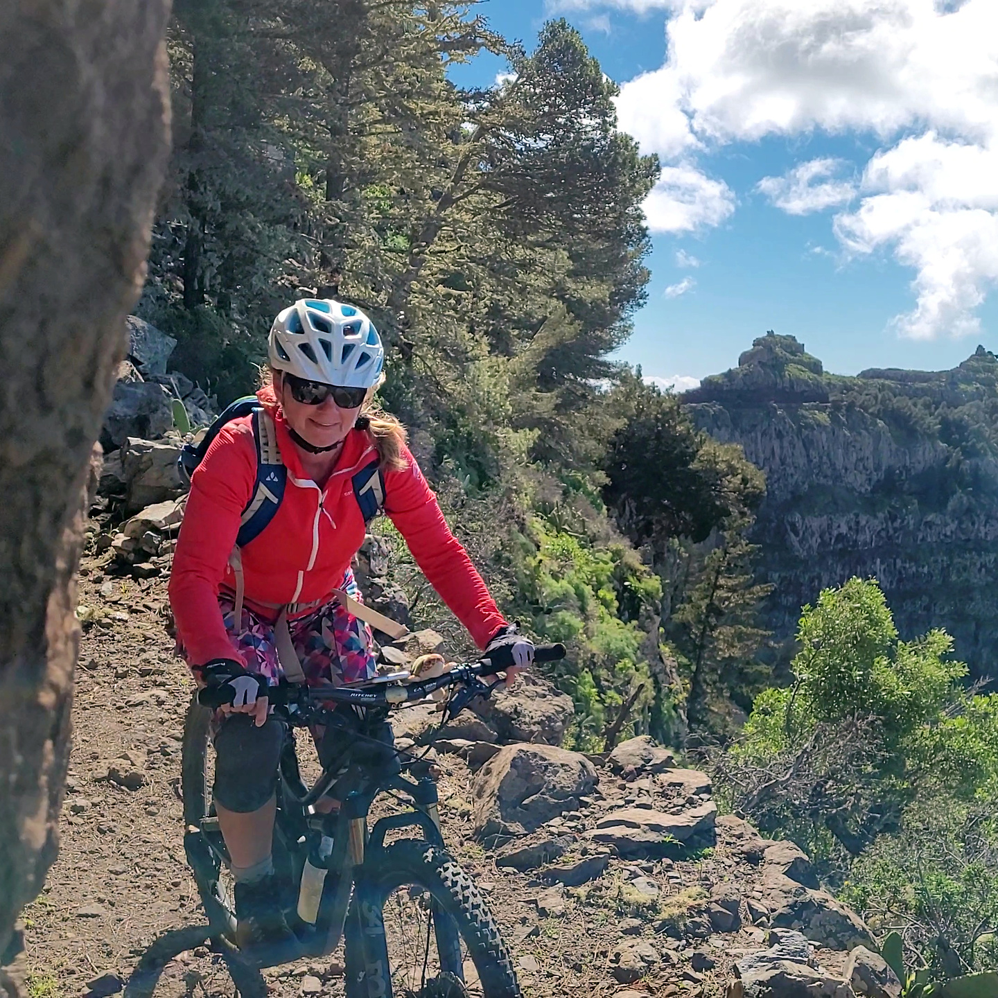 aruresanto-trail4.jpg