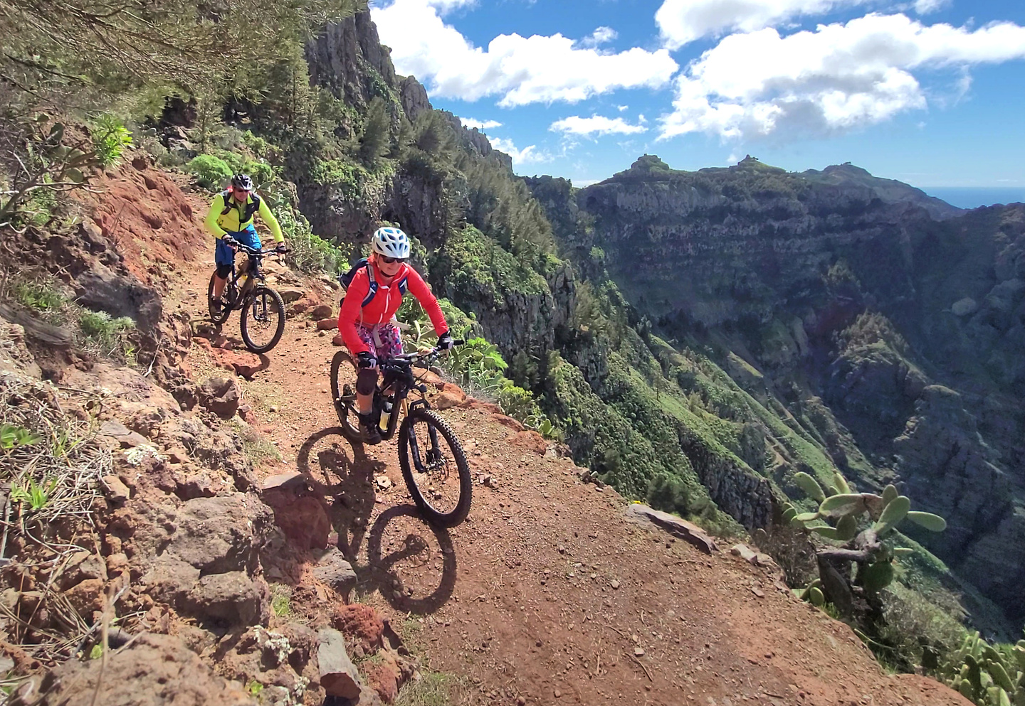 aruresanto-trail8.jpg