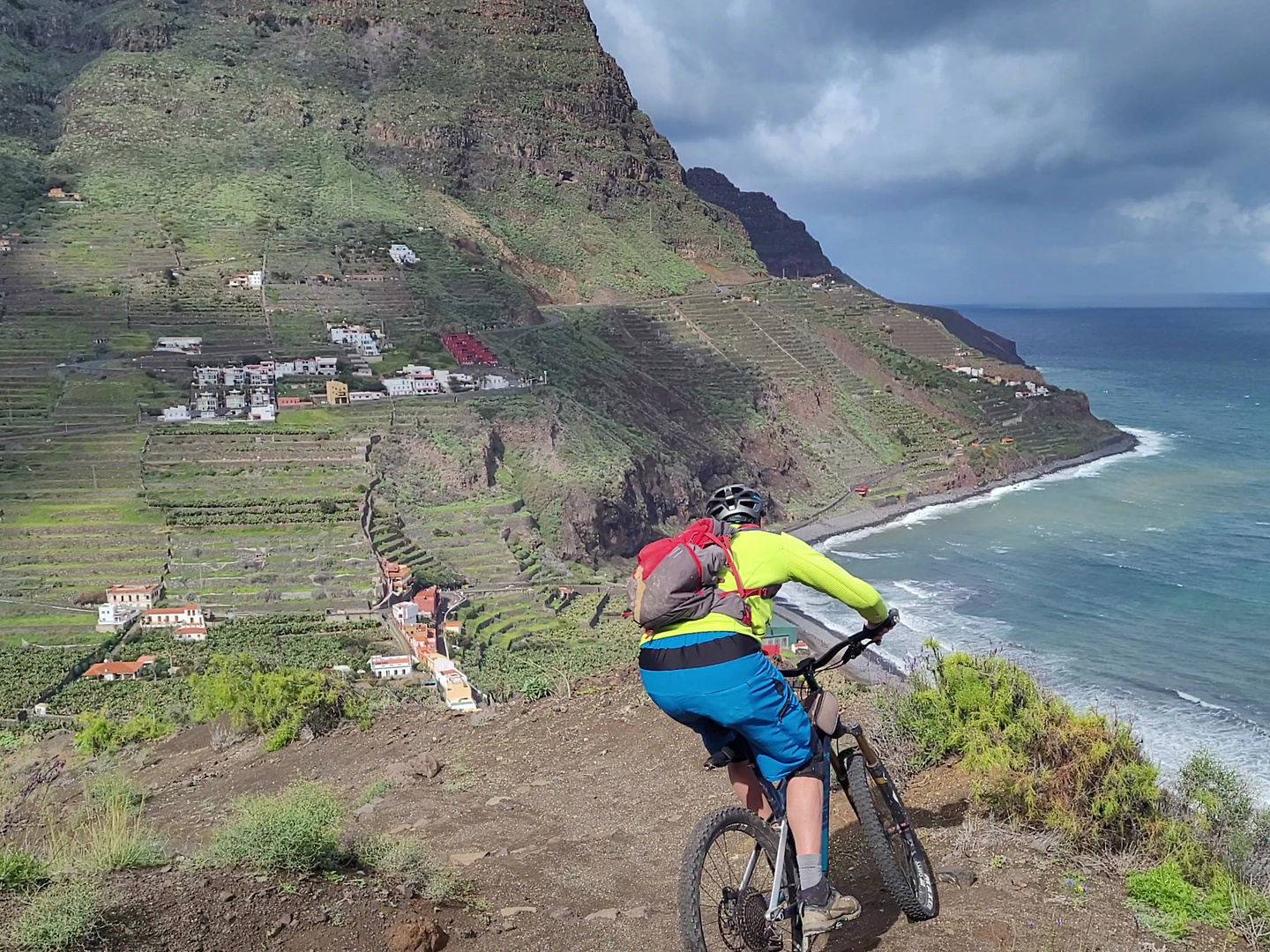 caleta-trail8.jpg