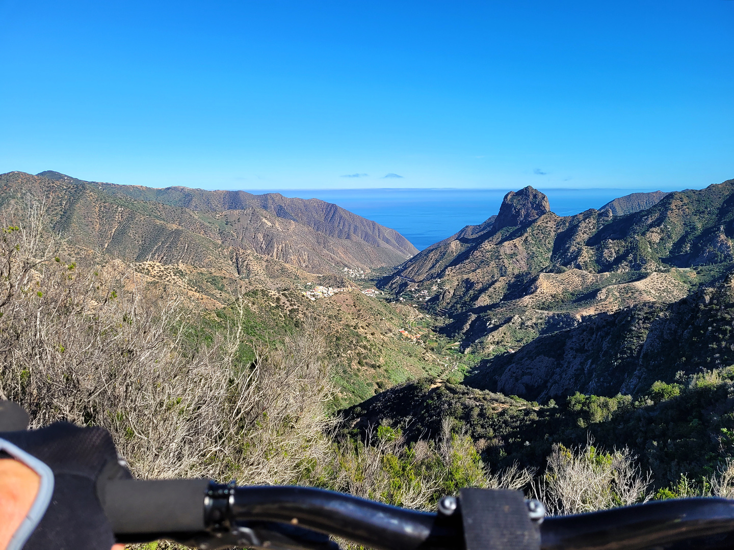 corgohermoso-trail4.jpg