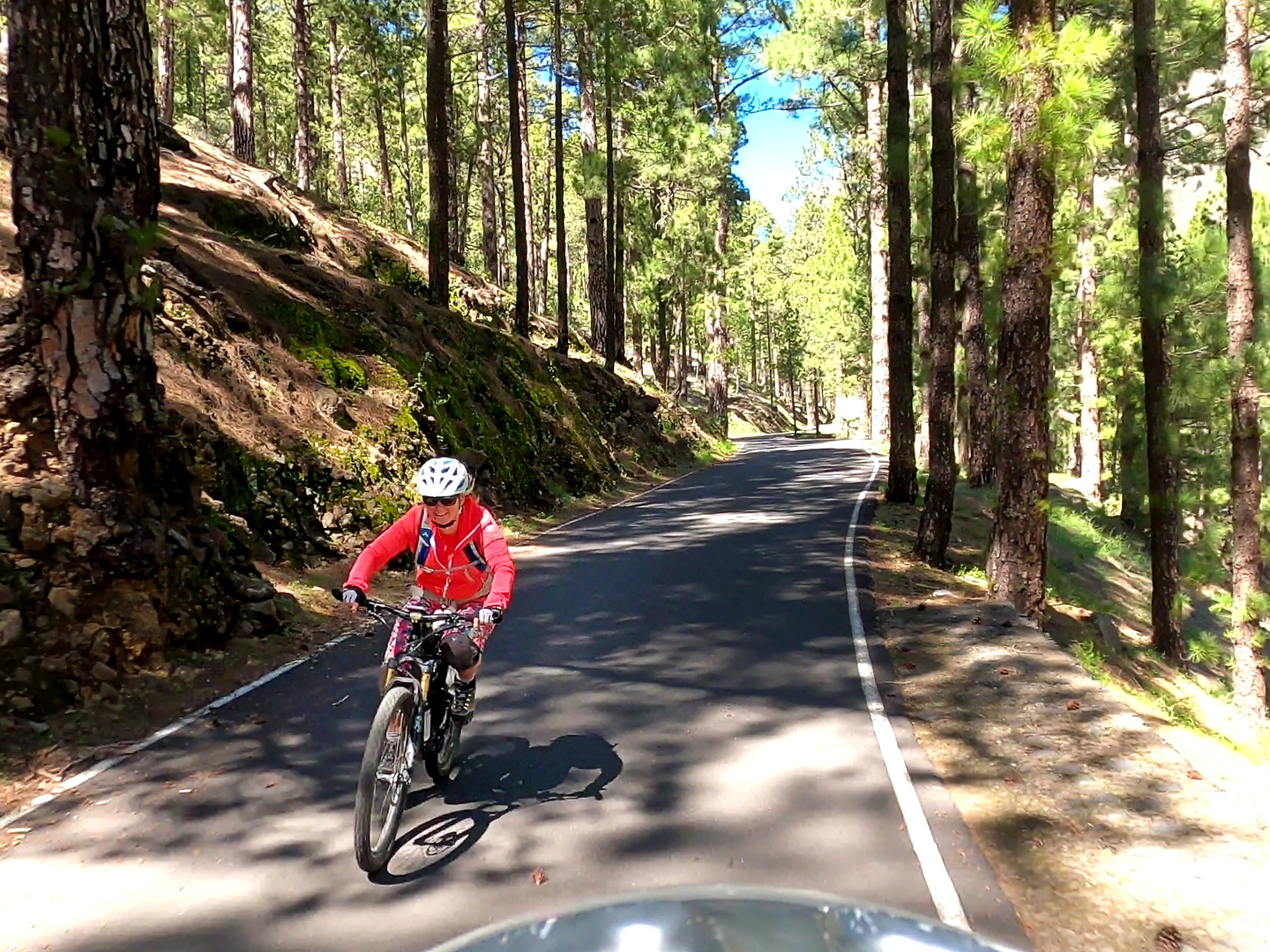 cumbrecita-road1.jpg