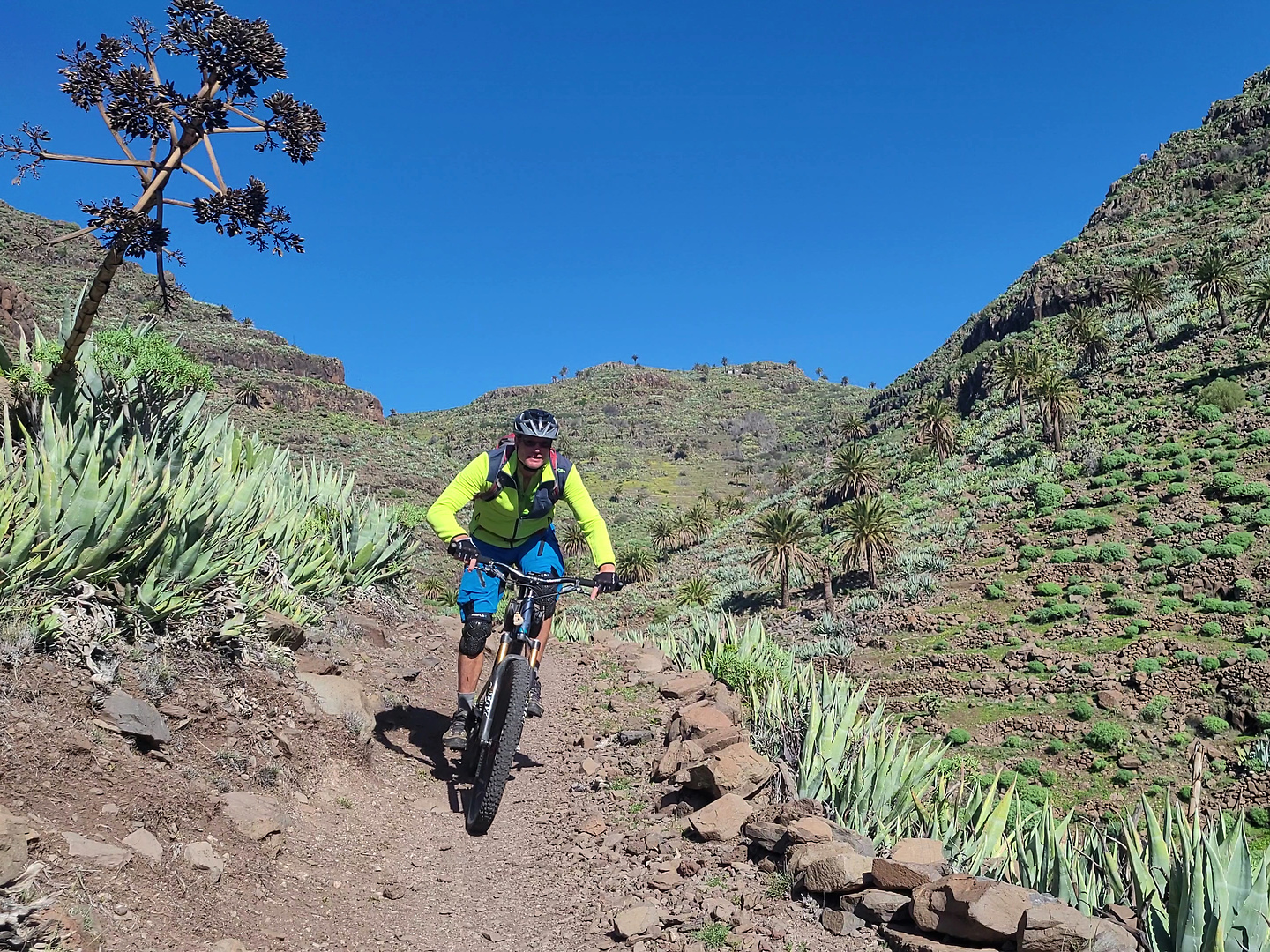 iglesia-trail1.jpg