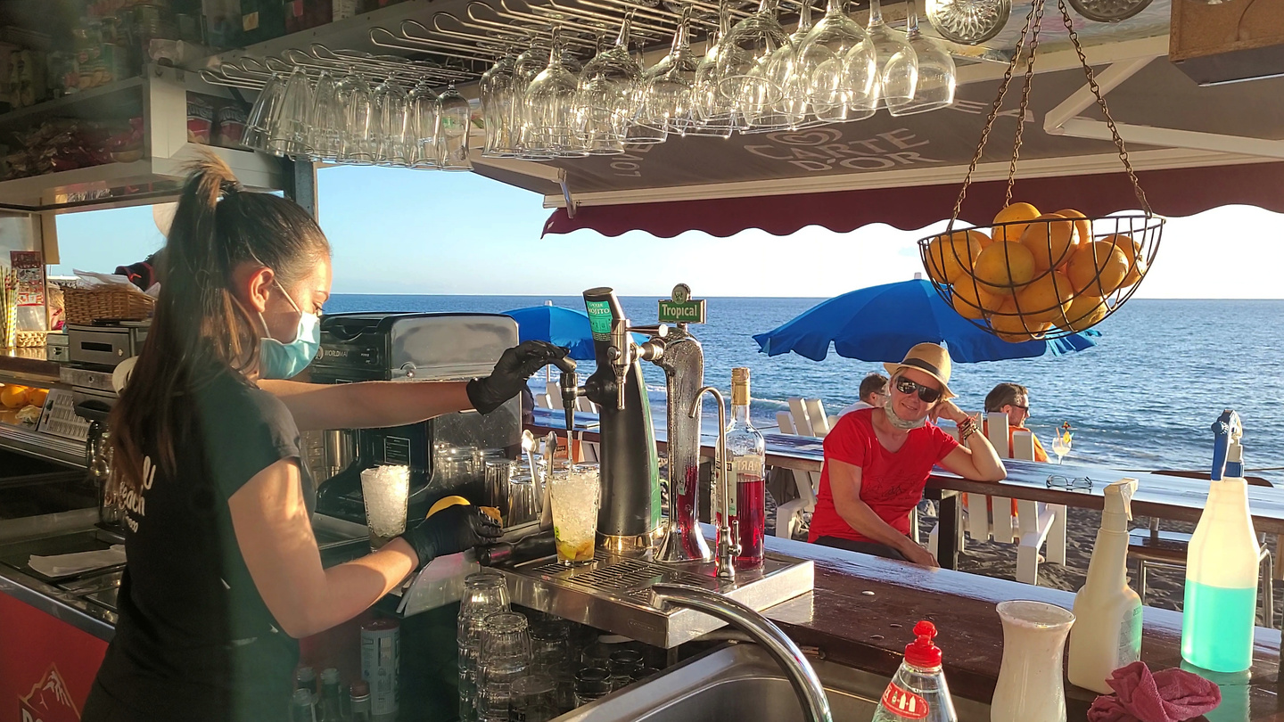 jedey-beachbar1.jpg