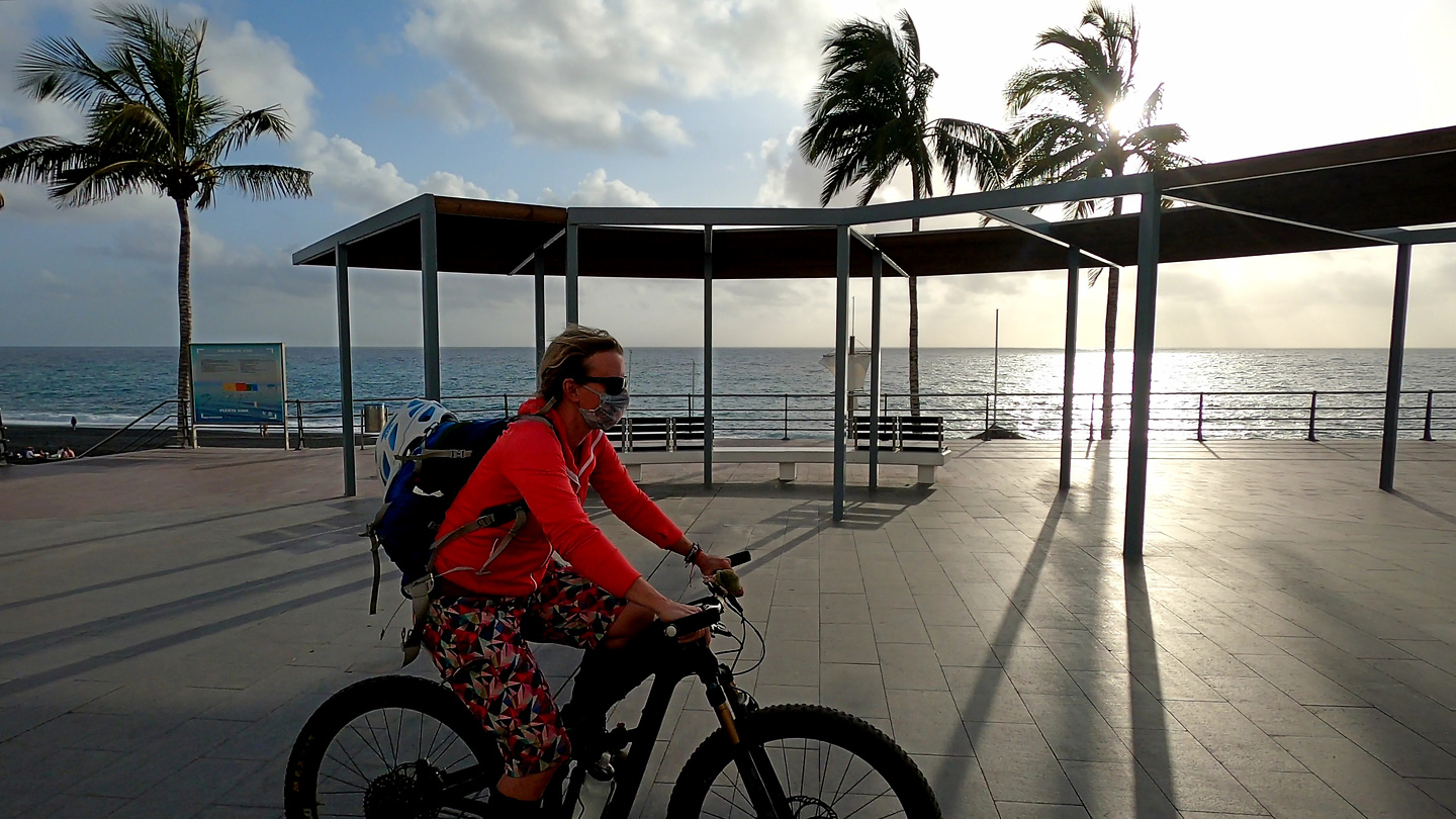 prlp5-beachbar1.jpg