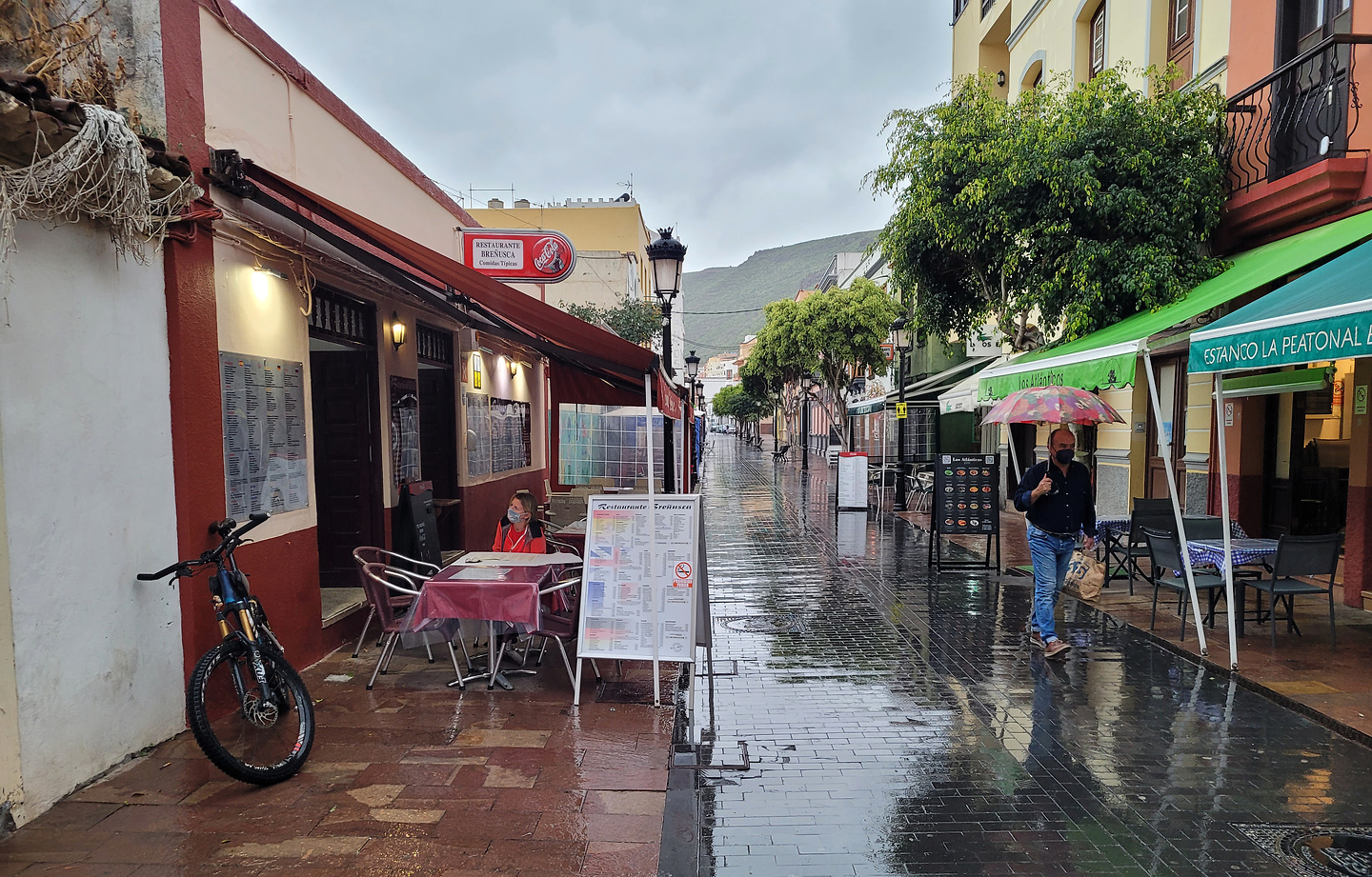 sansebastian-rain1.jpg