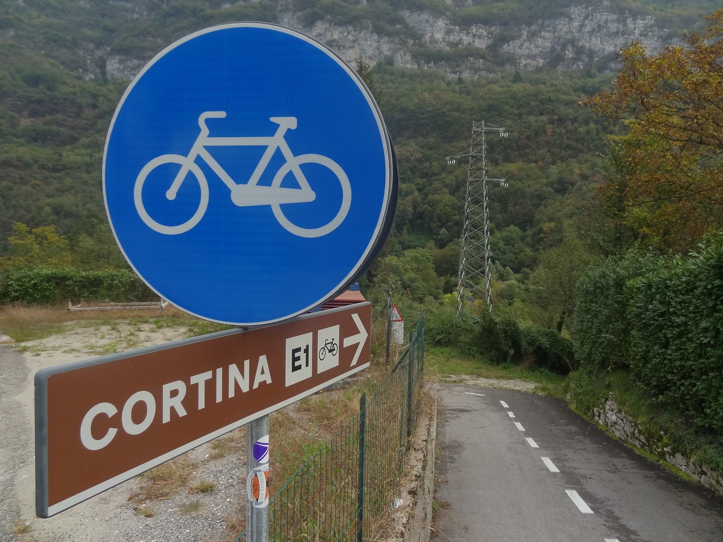 cortina-cyclepath1.jpg