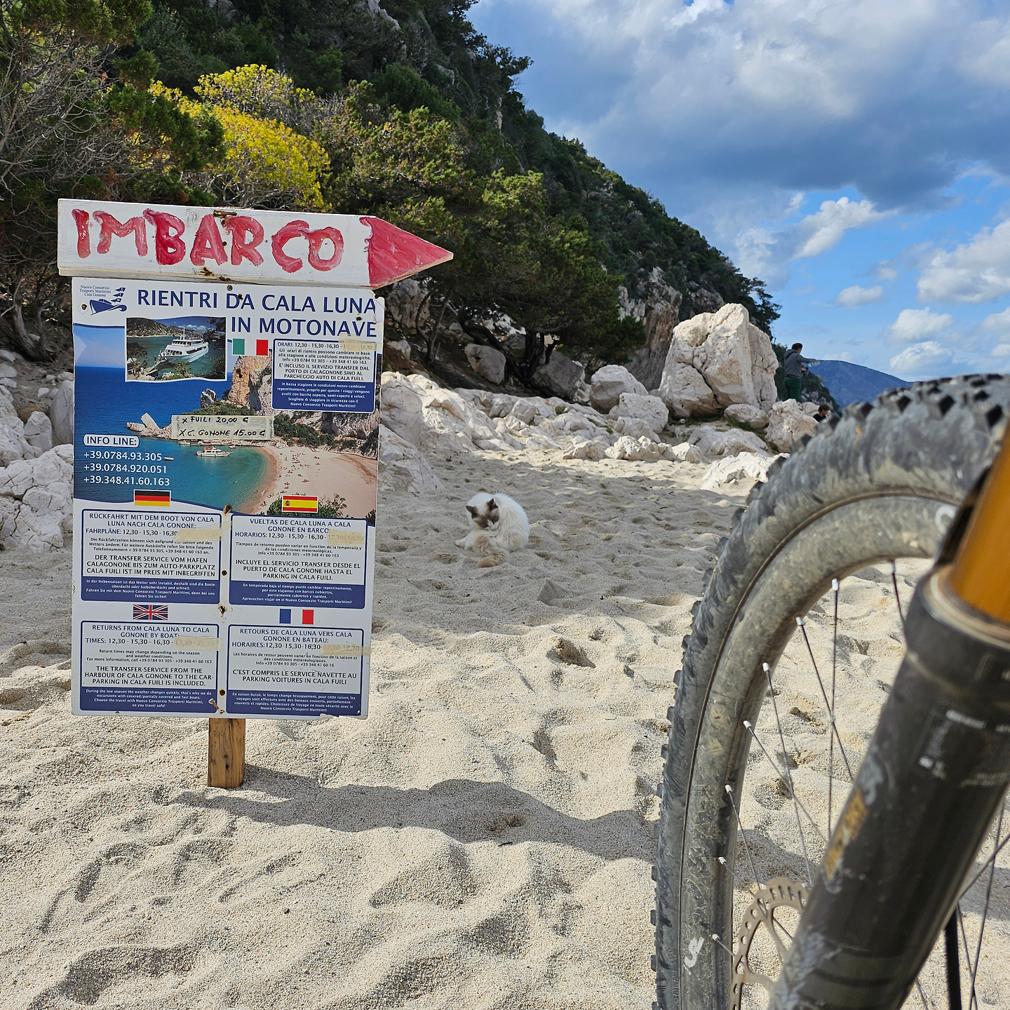 calaluna-beach2.jpg