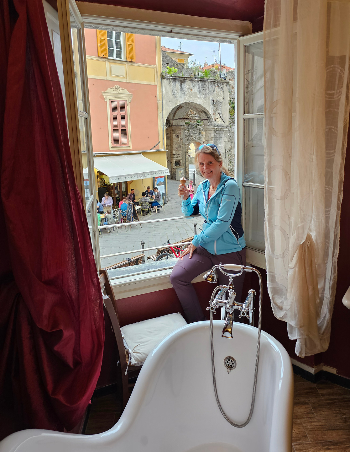 finalborgo-windowkettle.jpg