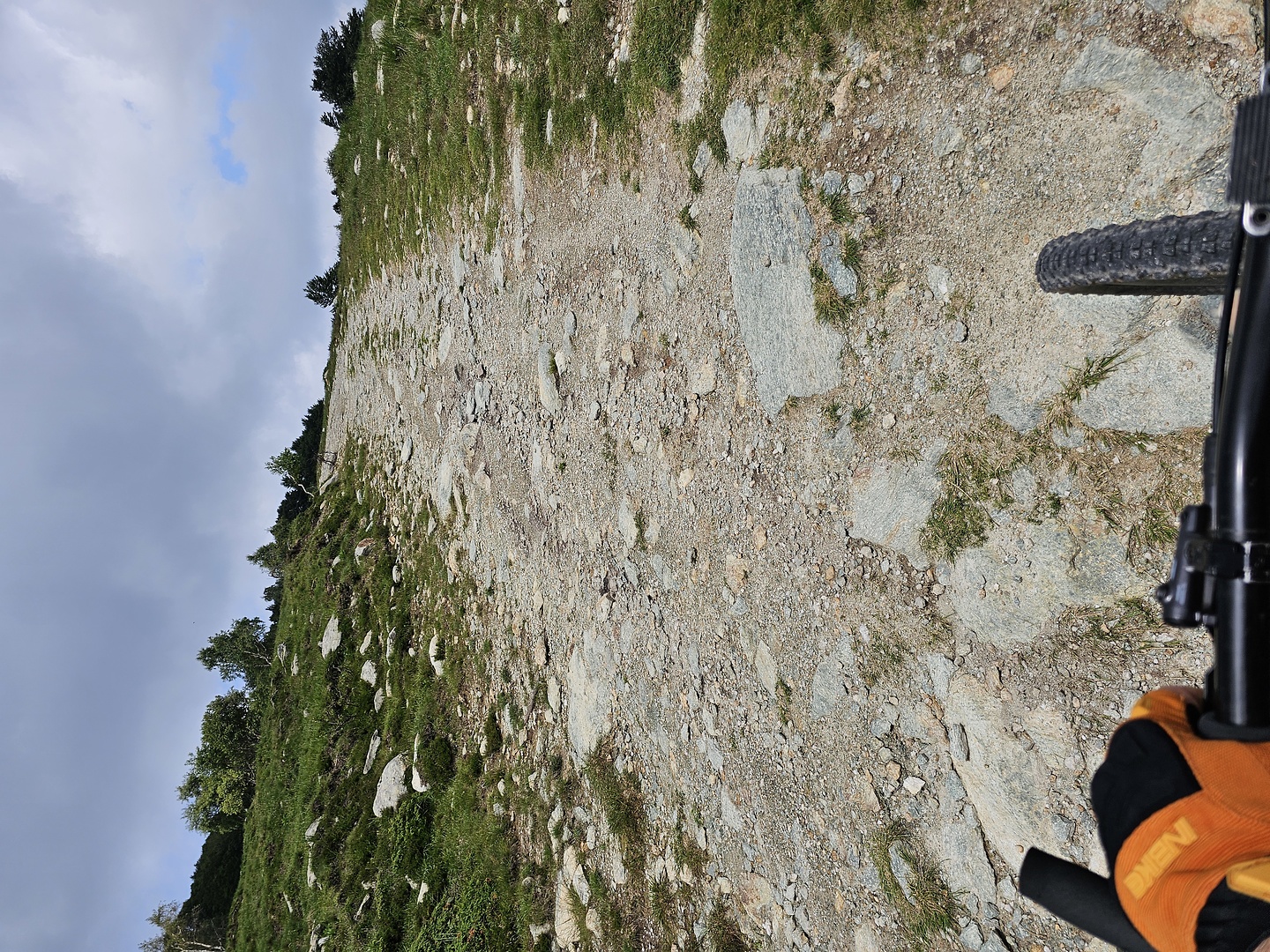 mindino-uphill4.jpg