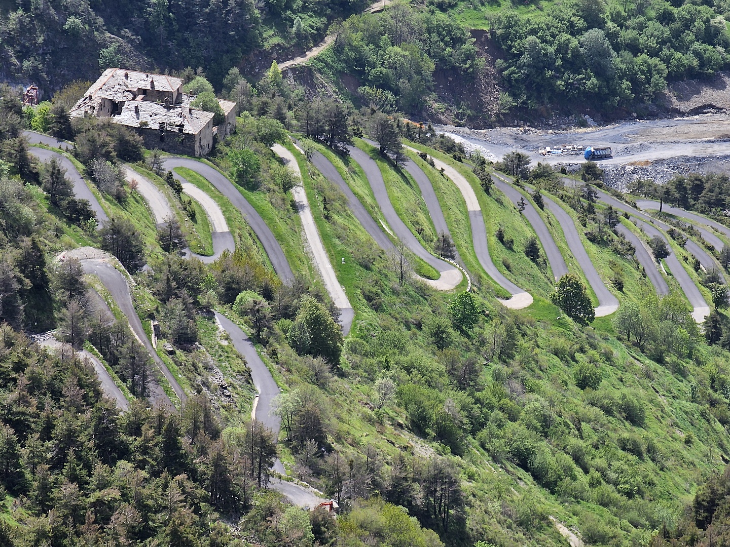 tende-uphill12.jpg