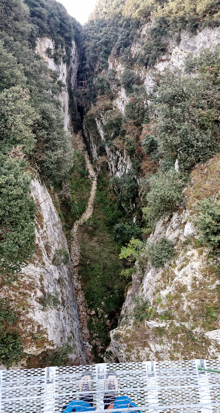 sanzeno-bridge3.jpg